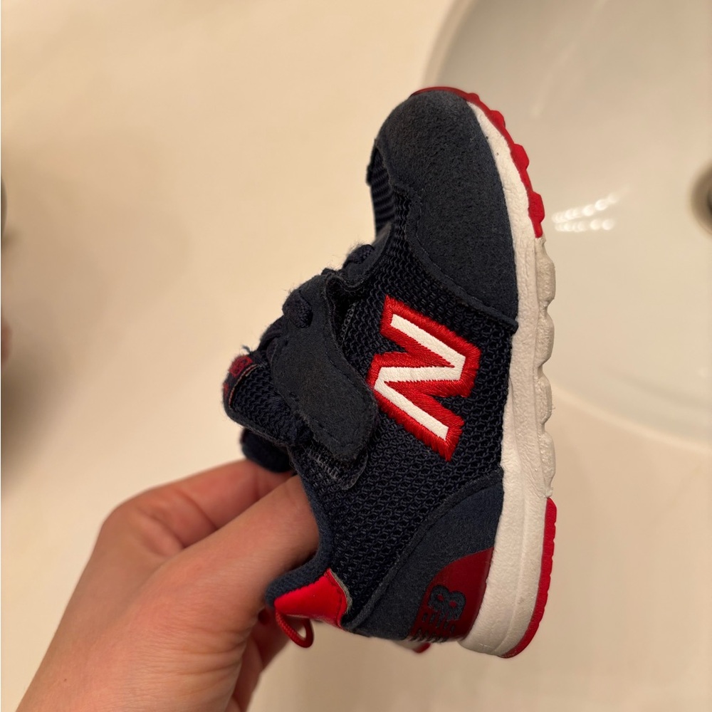 New Balance baby Navy and Red Sneakers size 3.5 wide